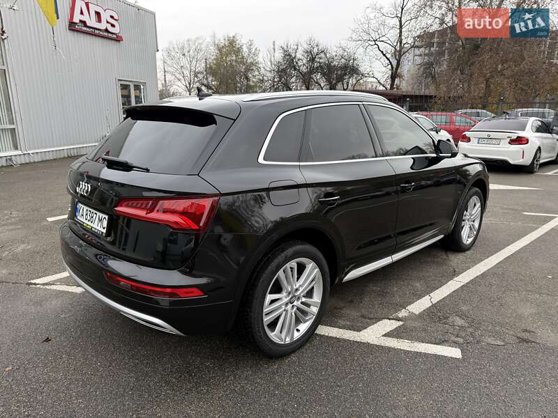Внедорожник / Кроссовер Audi Q5 2018 в Киеве