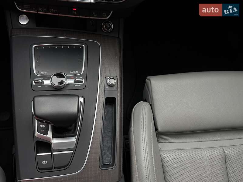 Внедорожник / Кроссовер Audi Q5 2018 в Киеве