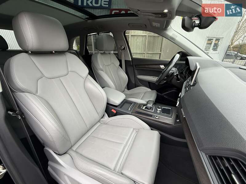 Внедорожник / Кроссовер Audi Q5 2018 в Киеве