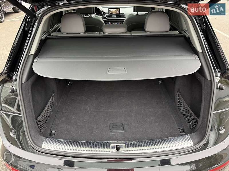 Внедорожник / Кроссовер Audi Q5 2018 в Киеве