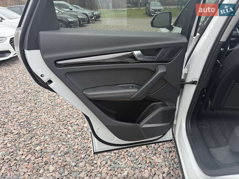 Позашляховик / Кросовер Audi Q5 2023 в Києві