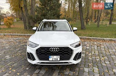 Внедорожник / Кроссовер Audi Q5 2023 в Киеве