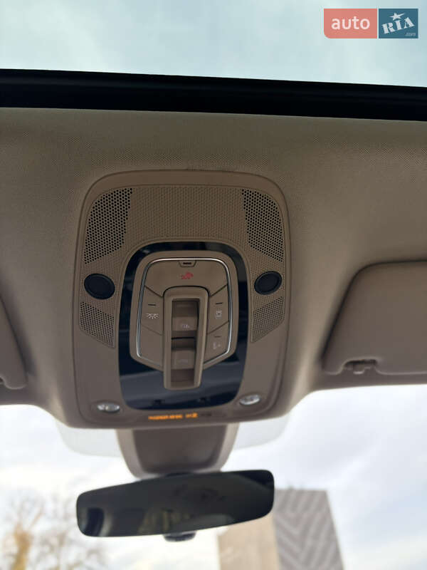 Позашляховик / Кросовер Audi Q5 2023 в Києві