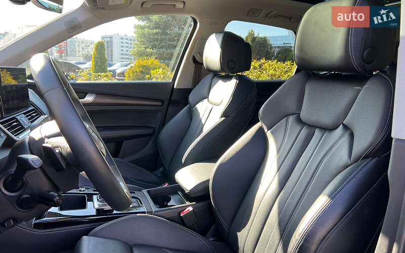 Позашляховик / Кросовер Audi Q5 2022 в Львові