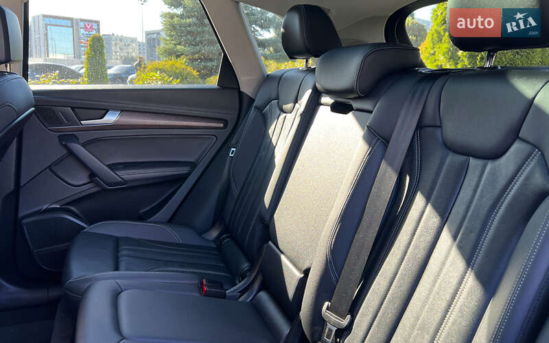 Позашляховик / Кросовер Audi Q5 2022 в Львові