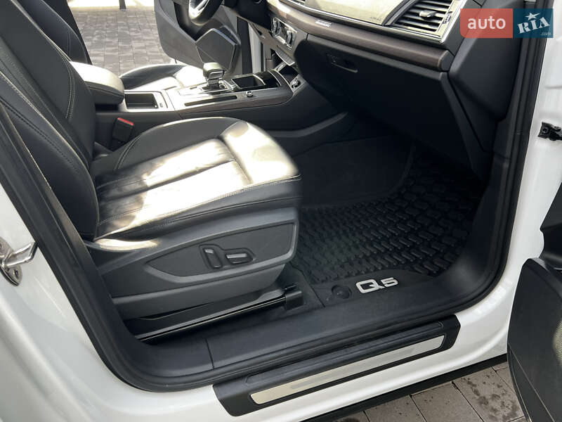 Внедорожник / Кроссовер Audi Q5 2021 в Луцке фото 16 Внедорожник / Кроссовер Audi Q5 2021 в Луцке