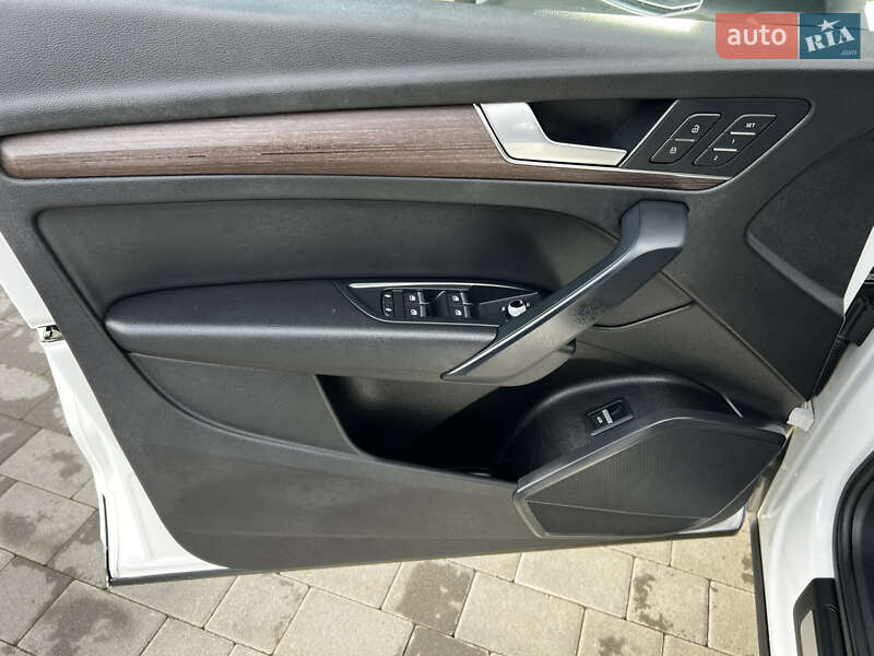 Внедорожник / Кроссовер Audi Q5 2021 в Луцке фото 29 Внедорожник / Кроссовер Audi Q5 2021 в Луцке