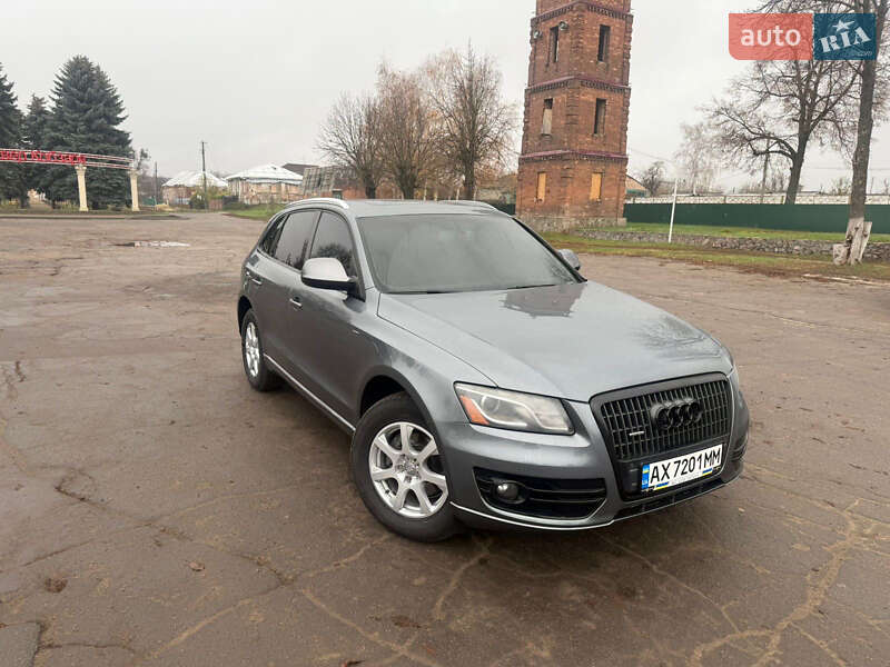 Внедорожник / Кроссовер Audi Q5 2011 в Золочеве