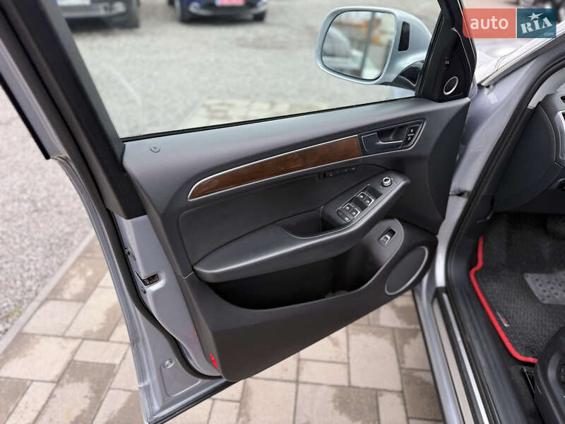 Позашляховик / Кросовер Audi Q5 2015 в Рівному