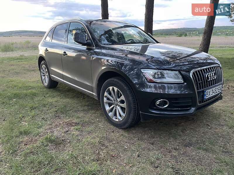 Внедорожник / Кроссовер Audi Q5 2014 в Остроге