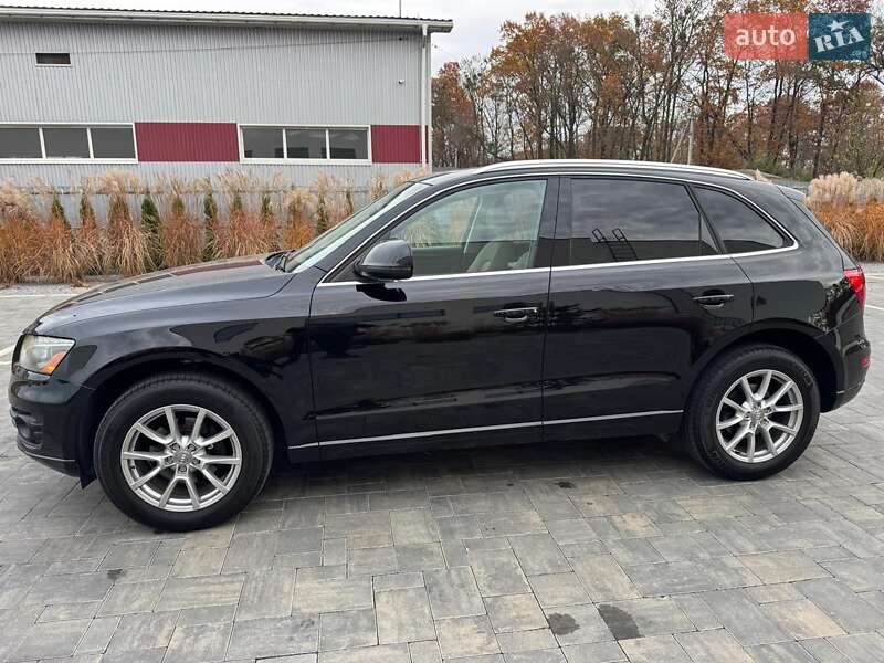 Позашляховик / Кросовер Audi Q5 2011 в Луцьку