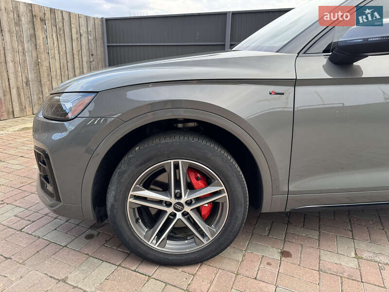 Внедорожник / Кроссовер Audi Q5 2023 в Ивано-Франковске