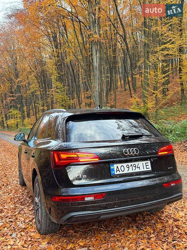 Внедорожник / Кроссовер Audi Q5 2022 в Хусте