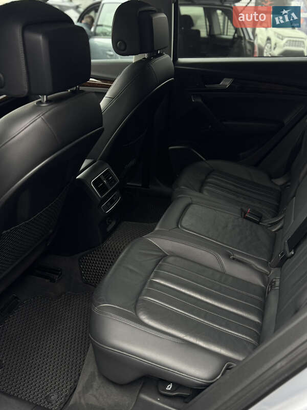 Позашляховик / Кросовер Audi Q5 2017 в Хмельницькому фото 7 Позашляховик / Кросовер Audi Q5 2017 в Хмельницькому