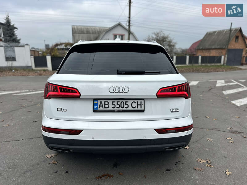 Позашляховик / Кросовер Audi Q5 2018 в Вінниці