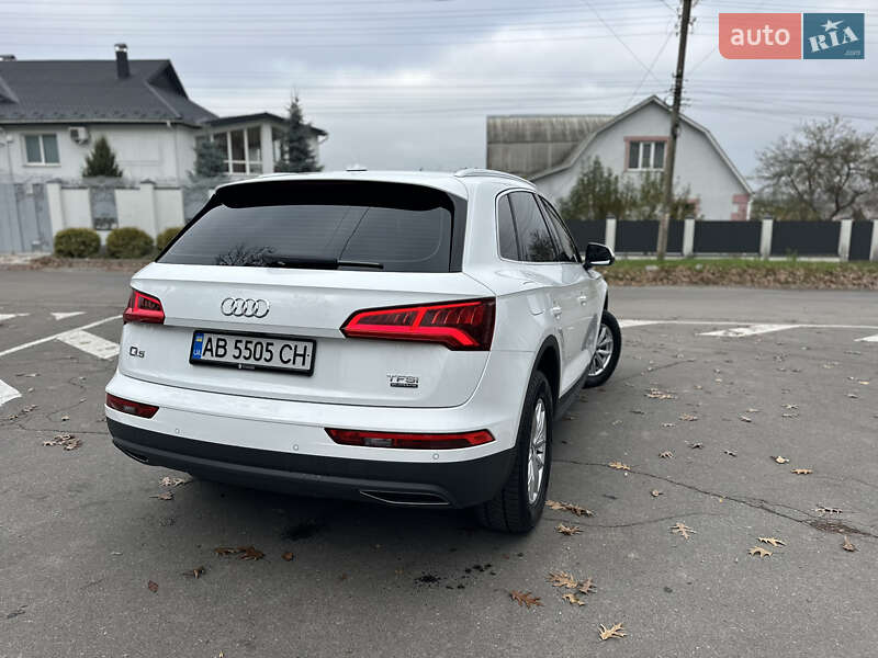 Позашляховик / Кросовер Audi Q5 2018 в Вінниці