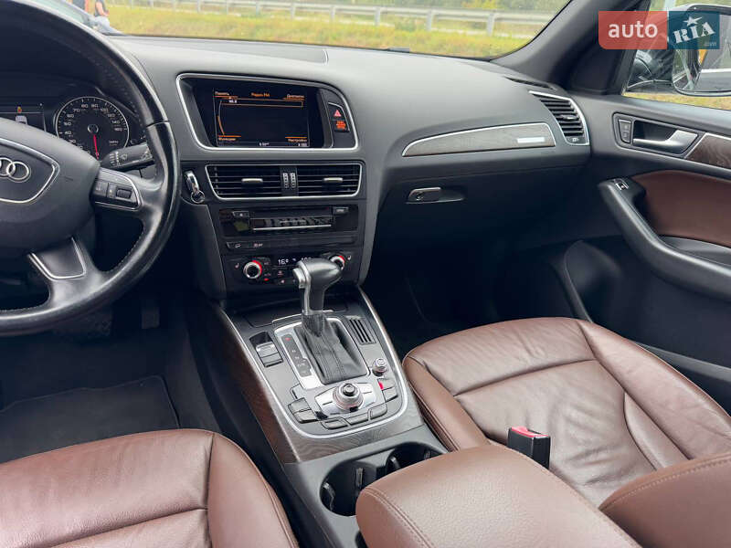 Внедорожник / Кроссовер Audi Q5 2015 в Стрые