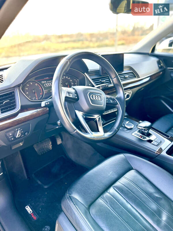 Внедорожник / Кроссовер Audi Q5 2019 в Львове