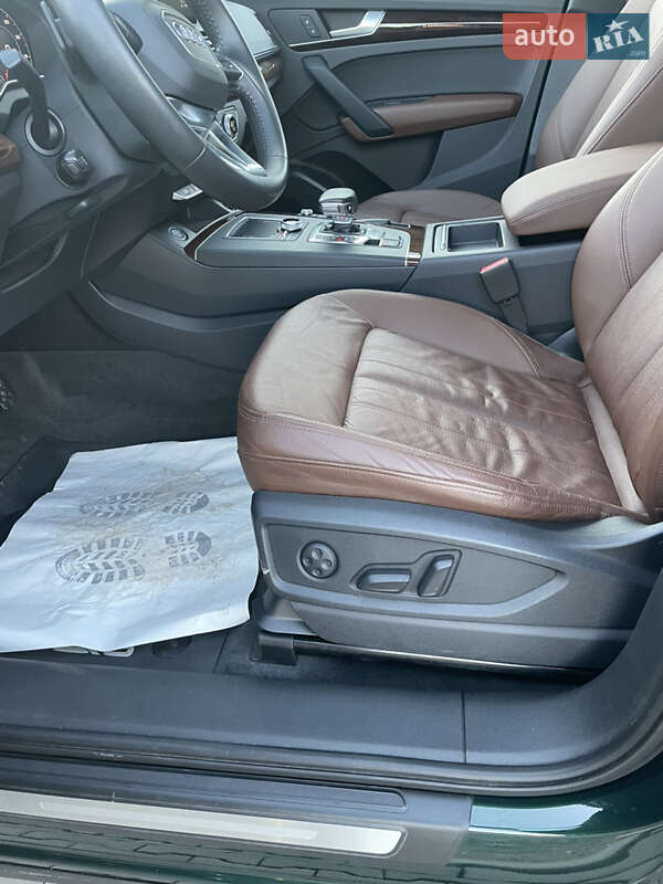 Позашляховик / Кросовер Audi Q5 2018 в Луцьку фото 29 Позашляховик / Кросовер Audi Q5 2018 в Луцьку