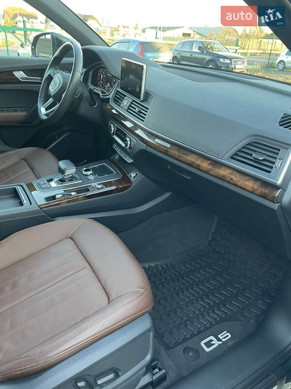 Позашляховик / Кросовер Audi Q5 2018 в Луцьку фото 39 Позашляховик / Кросовер Audi Q5 2018 в Луцьку