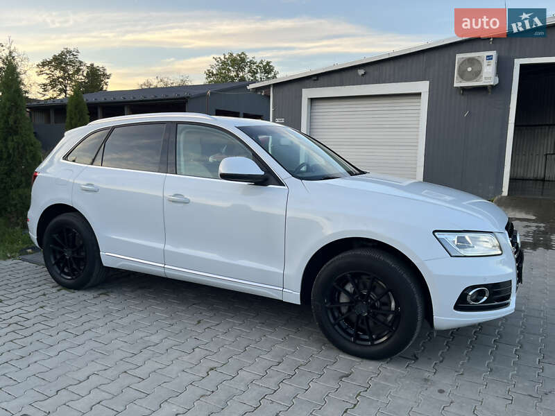 Позашляховик / Кросовер Audi Q5 2015 в Львові фото 16 Позашляховик / Кросовер Audi Q5 2015 в Львові