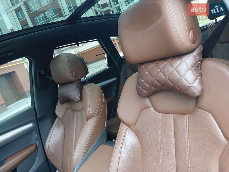 Внедорожник / Кроссовер Audi Q5 2019 в Ивано-Франковске