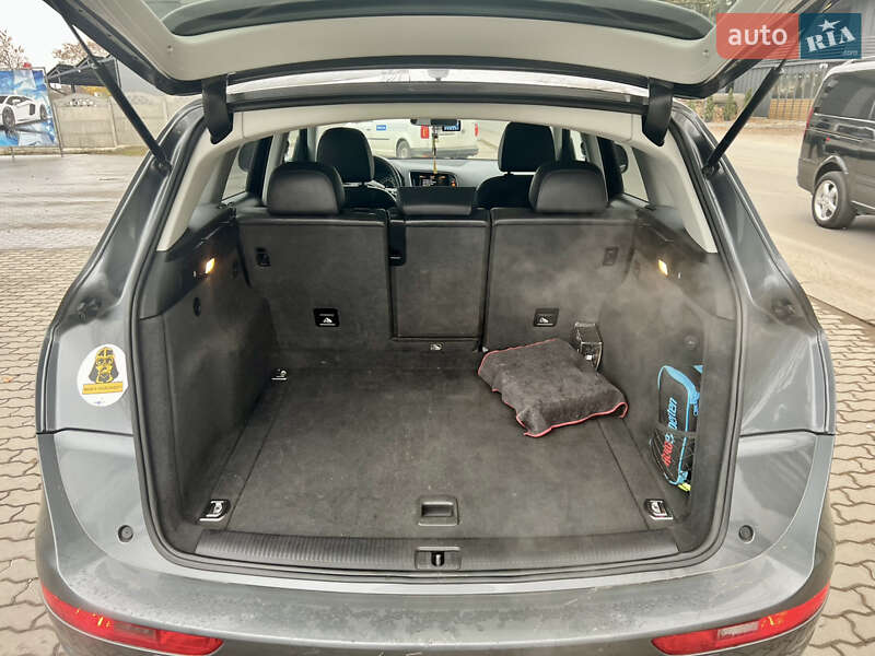 Позашляховик / Кросовер Audi Q5 2016 в Чернівцях