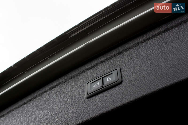 Внедорожник / Кроссовер Audi Q5 2020 в Нововолынске