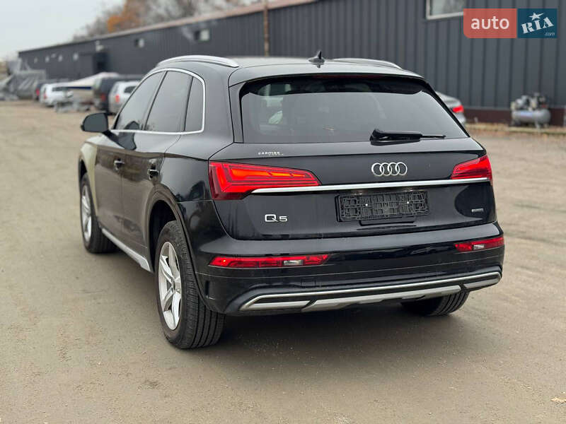 Позашляховик / Кросовер Audi Q5 2020 в Києві