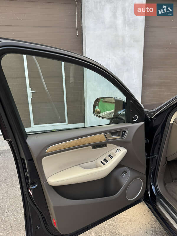 Позашляховик / Кросовер Audi Q5 2013 в Володимирі