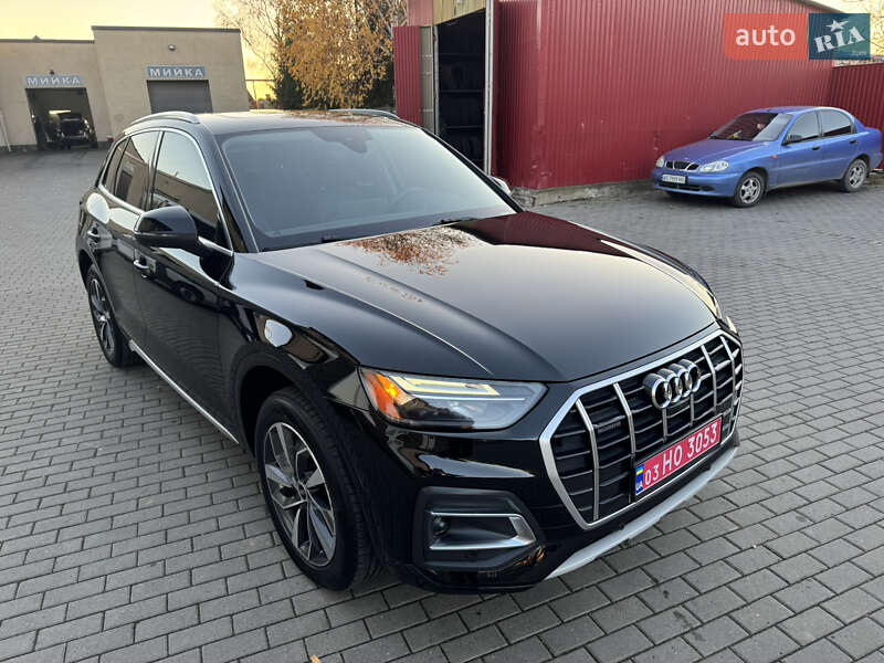 Позашляховик / Кросовер Audi Q5 2021 в Володимирі