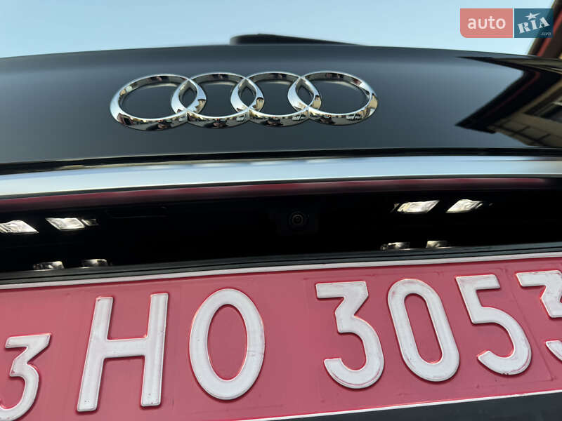 Позашляховик / Кросовер Audi Q5 2021 в Володимирі