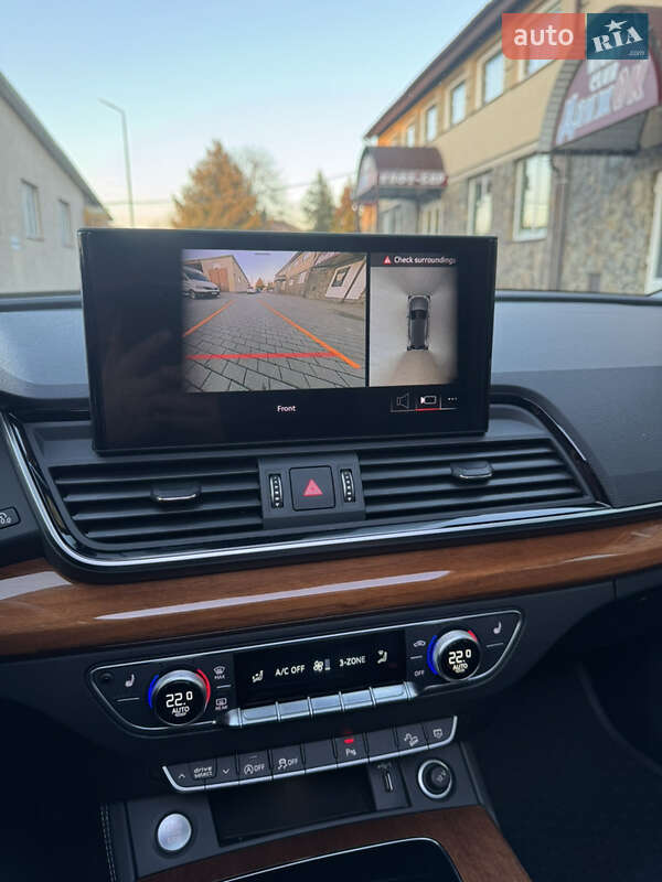 Позашляховик / Кросовер Audi Q5 2021 в Володимирі