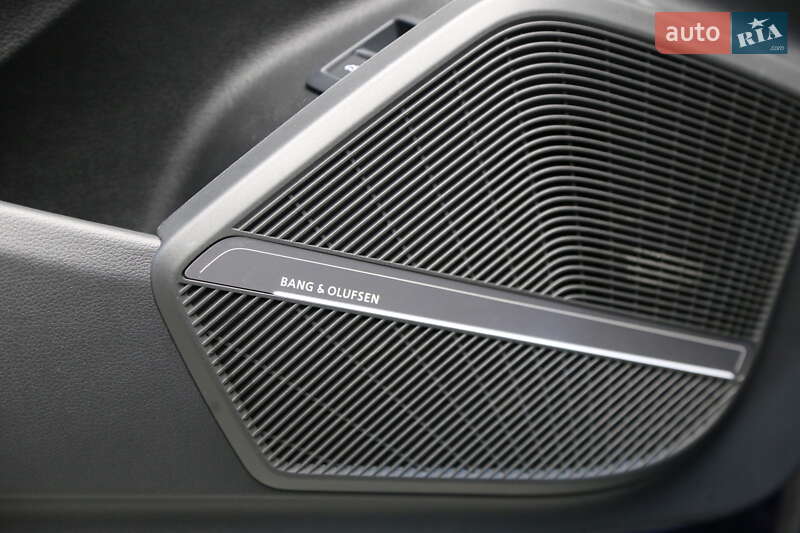 Позашляховик / Кросовер Audi Q5 2024 в Києві