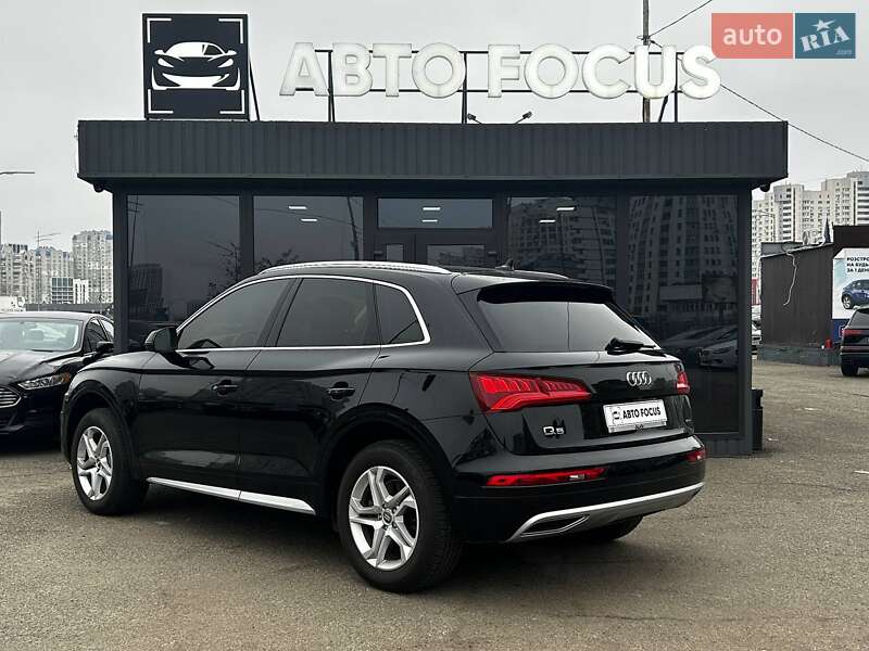 Внедорожник / Кроссовер Audi Q5 2019 в Киеве