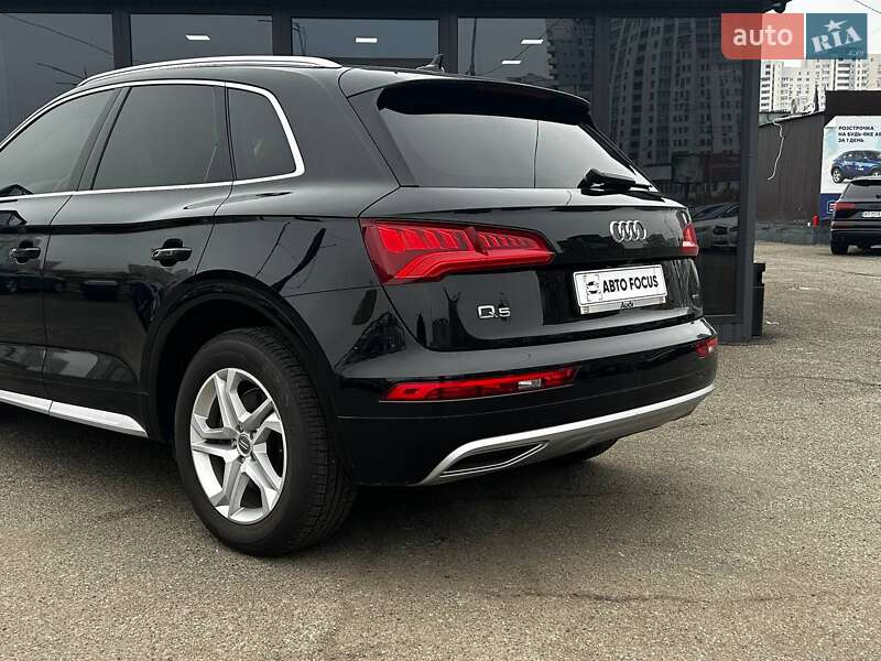 Внедорожник / Кроссовер Audi Q5 2019 в Киеве
