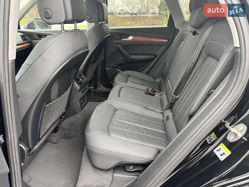 Внедорожник / Кроссовер Audi Q5 2020 в Киеве