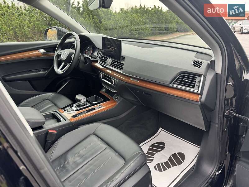 Внедорожник / Кроссовер Audi Q5 2020 в Киеве