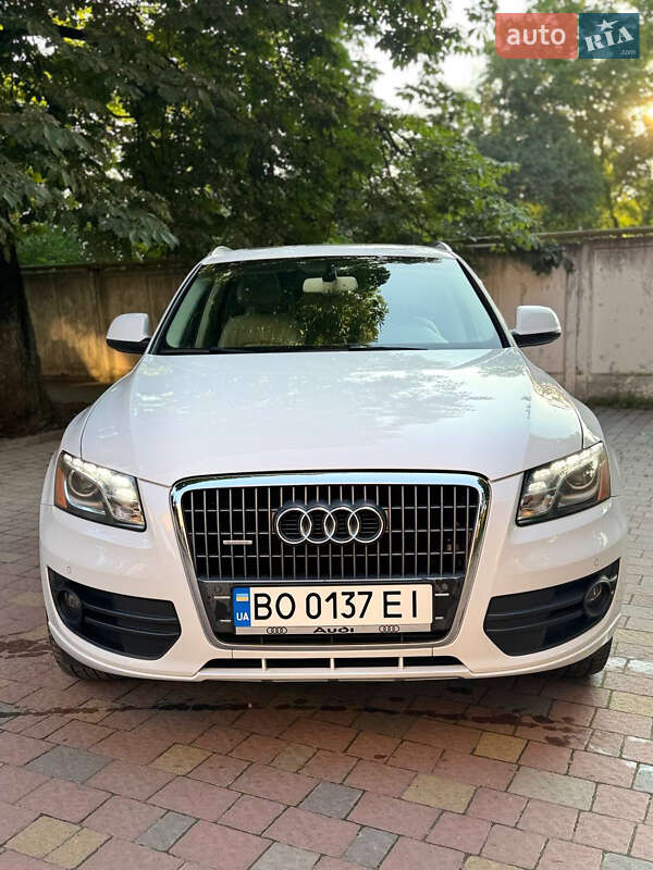 Внедорожник / Кроссовер Audi Q5 2012 в Тернополе