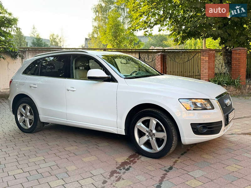 Внедорожник / Кроссовер Audi Q5 2012 в Тернополе