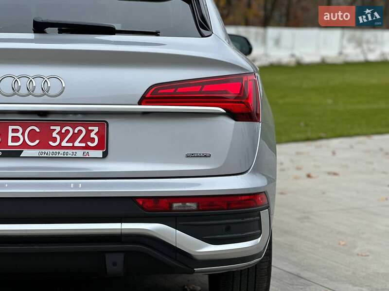 Позашляховик / Кросовер Audi Q5 2021 в Луцьку