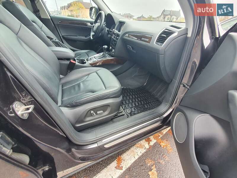 Внедорожник / Кроссовер Audi Q5 2014 в Петропавловской Борщаговке