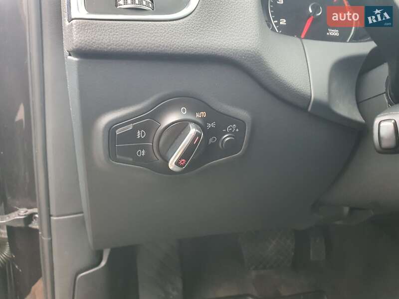 Внедорожник / Кроссовер Audi Q5 2014 в Петропавловской Борщаговке