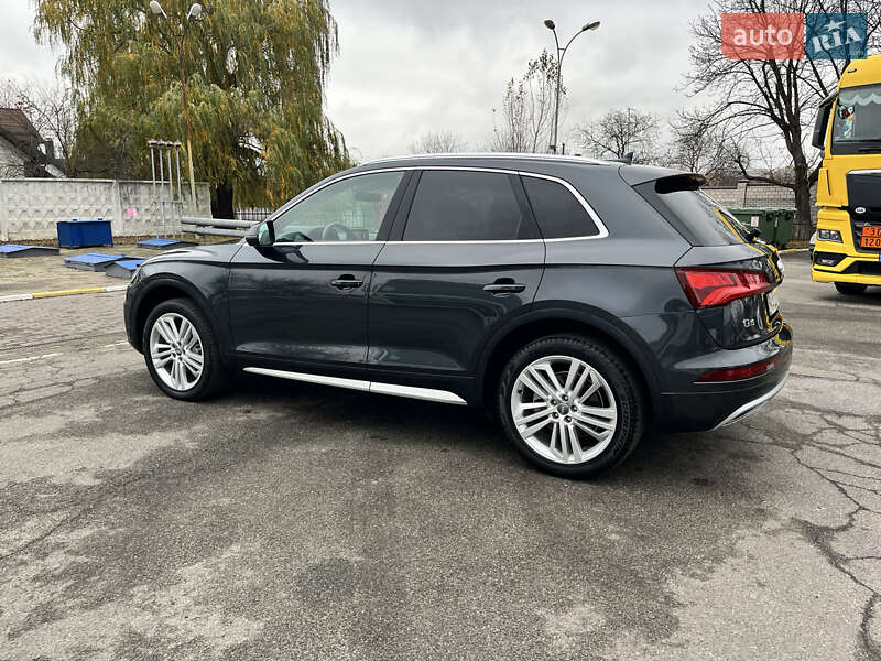 Внедорожник / Кроссовер Audi Q5 2019 в Василькове