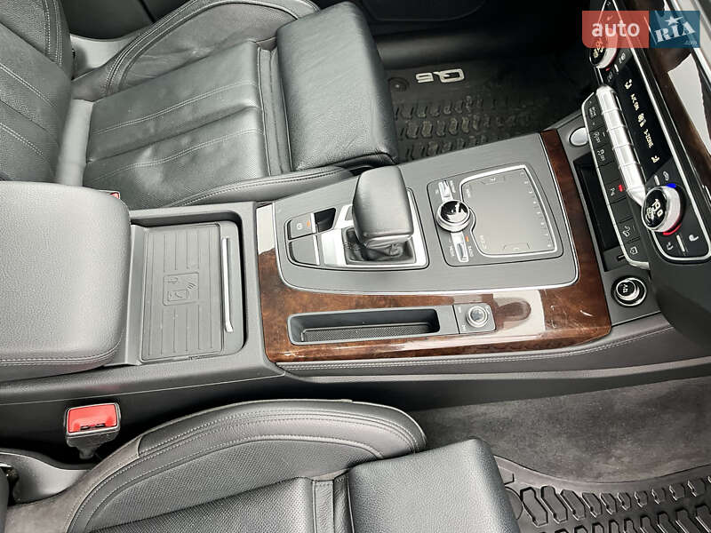 Внедорожник / Кроссовер Audi Q5 2019 в Василькове