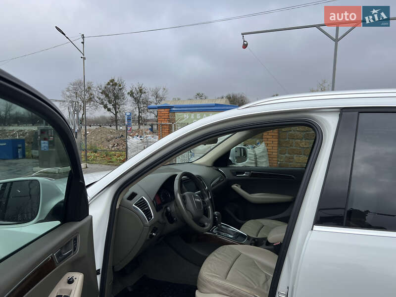 Позашляховик / Кросовер Audi Q5 2011 в Луцьку фото 34 Позашляховик / Кросовер Audi Q5 2011 в Луцьку