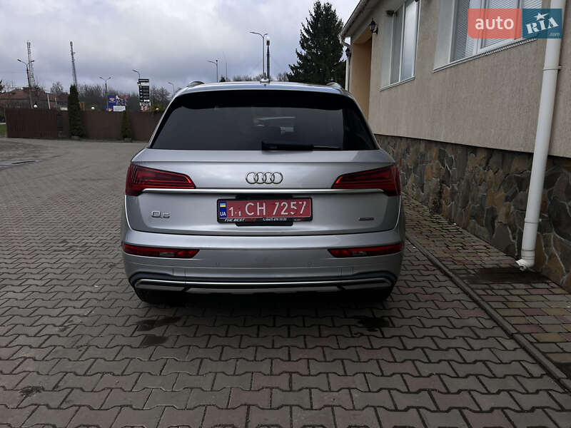 Позашляховик / Кросовер Audi Q5 2021 в Дунаївцях