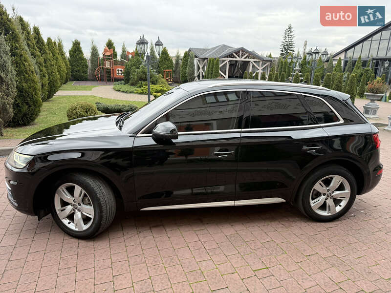 Внедорожник / Кроссовер Audi Q5 2019 в Стрые