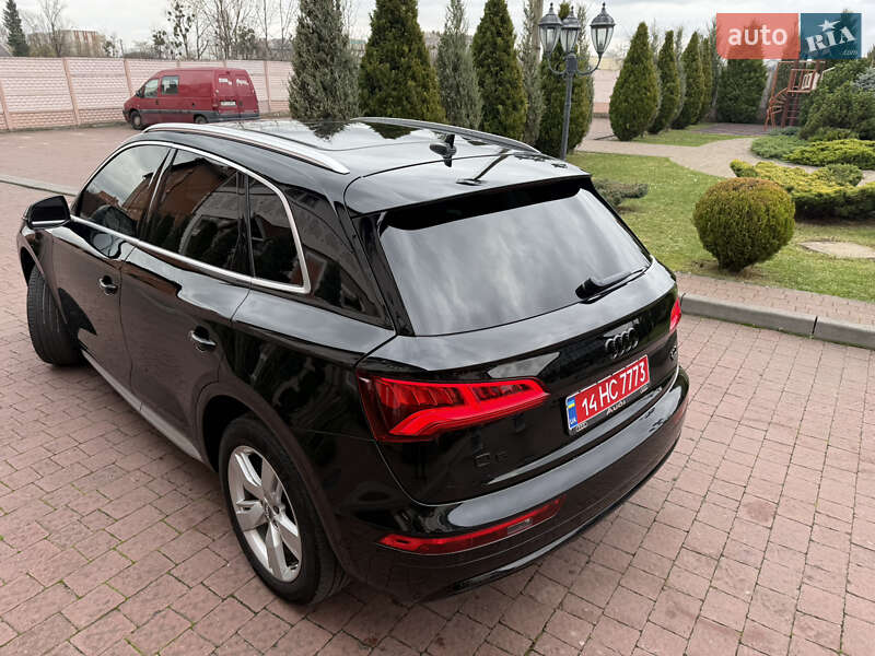 Внедорожник / Кроссовер Audi Q5 2019 в Стрые