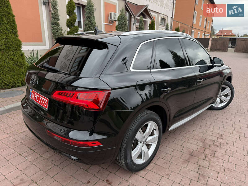 Внедорожник / Кроссовер Audi Q5 2019 в Стрые